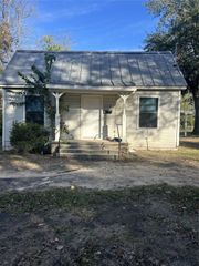 116 Goodman Avenue, Sulphur Springs, TX 75482