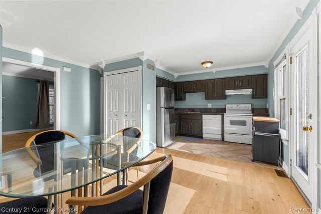 16685 Rudgate Street, Southgate, MI 48195