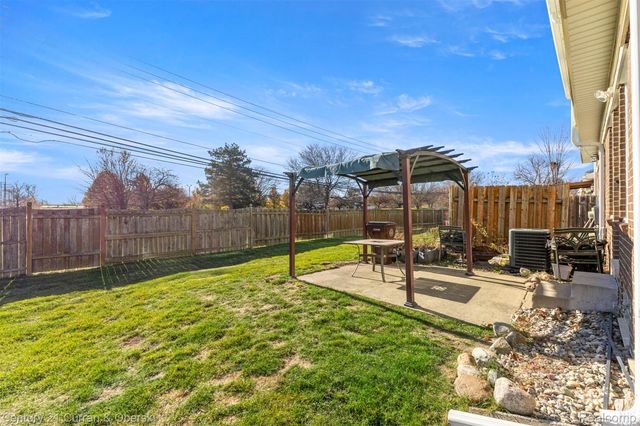 16685 Rudgate Street, Southgate, MI 48195