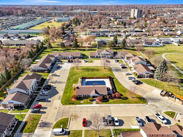 16685 Rudgate Street, Southgate, MI 48195