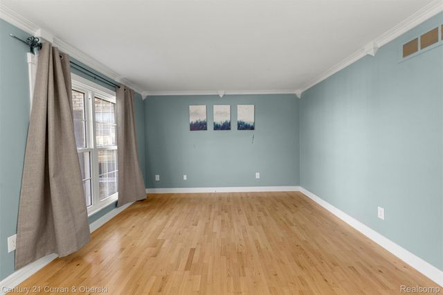 16685 Rudgate Street, Southgate, MI 48195