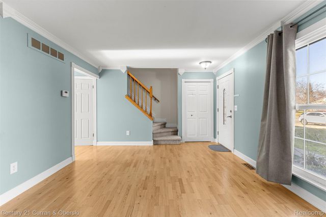 16685 Rudgate Street, Southgate, MI 48195