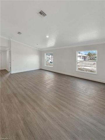 12641 1st ST, Fort Myers, FL 33905