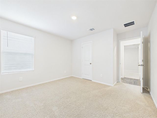 1012 BETSY DR DR, Seguin, TX 78155