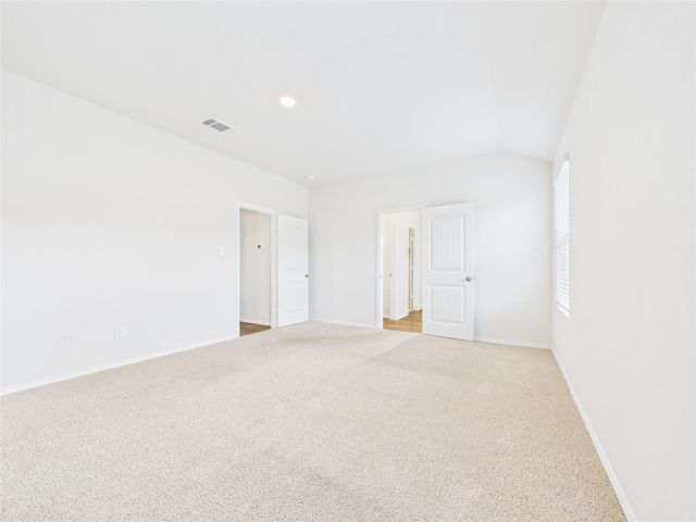 1012 BETSY DR DR, Seguin, TX 78155
