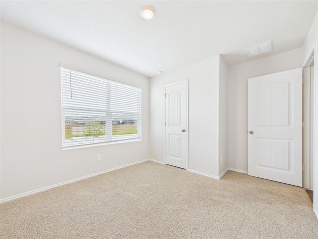 1012 BETSY DR DR, Seguin, TX 78155