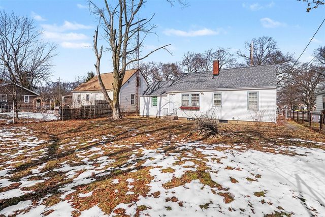 1147 Mclaughlin Avenue, Muskegon, MI 49442