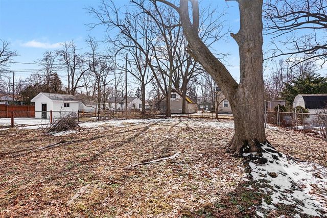 1147 Mclaughlin Avenue, Muskegon, MI 49442