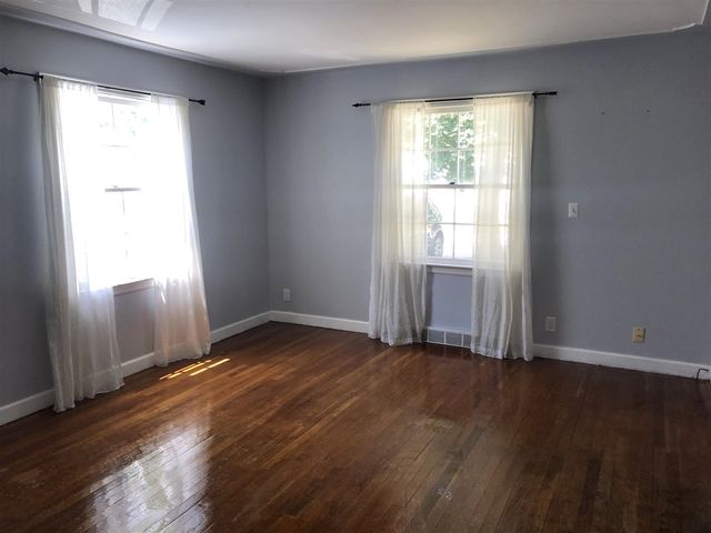 1147 Mclaughlin Avenue, Muskegon, MI 49442