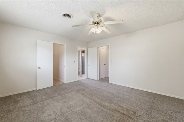 2007 W Pine Street, Rogers, AR 72758