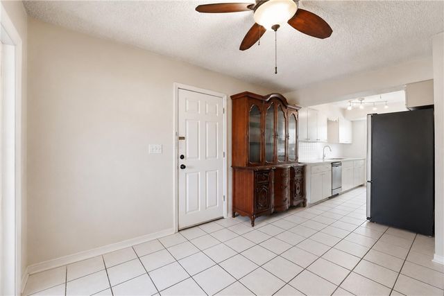 2007 W Pine Street, Rogers, AR 72758