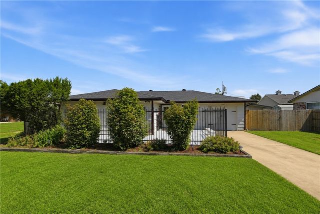 2007 W Pine Street, Rogers, AR 72758