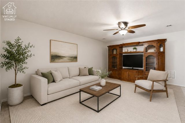 2007 W Pine Street, Rogers, AR 72758