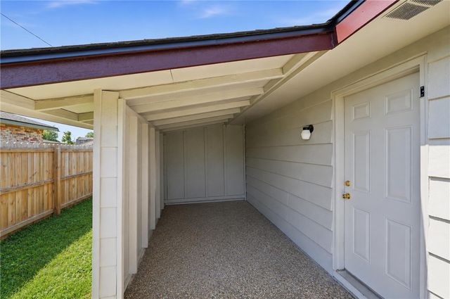 2007 W Pine Street, Rogers, AR 72758