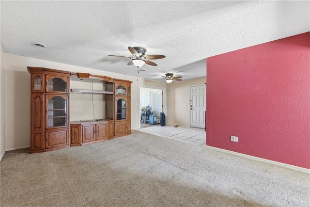 2007 W Pine Street, Rogers, AR 72758