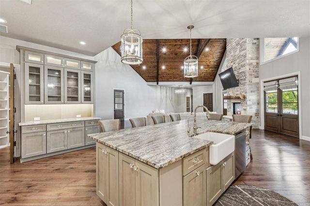 12877 Foutch Road, Pilot Point, TX 76258