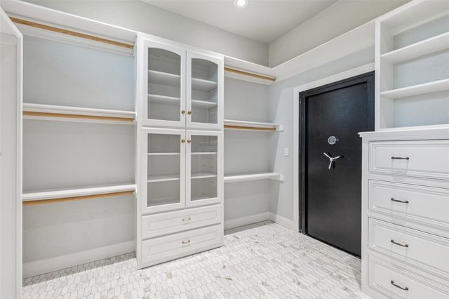 12877 Foutch Road, Pilot Point, TX 76258