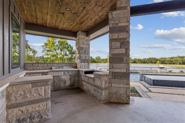 12877 Foutch Road, Pilot Point, TX 76258