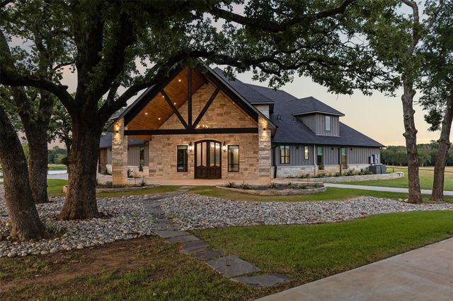 12877 Foutch Road, Pilot Point, TX 76258