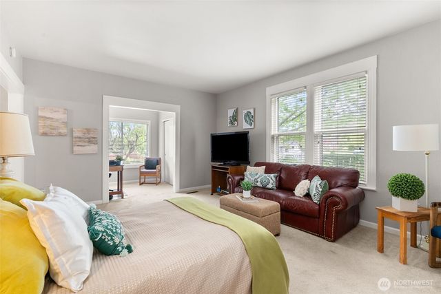 225 17th Avenue SE, Olympia, WA 98501