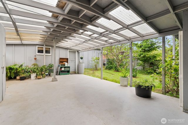 225 17th Avenue SE, Olympia, WA 98501