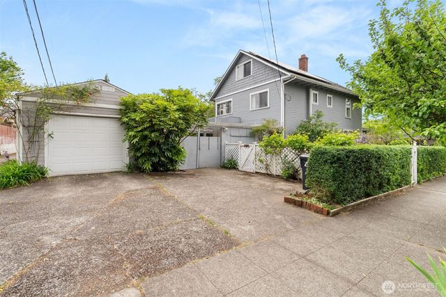 225 17th Avenue SE, Olympia, WA 98501