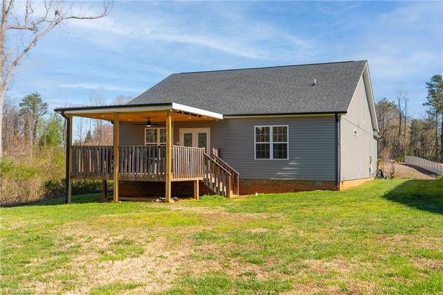 1611 Concrete Works Road, Winston-salem, NC 27107