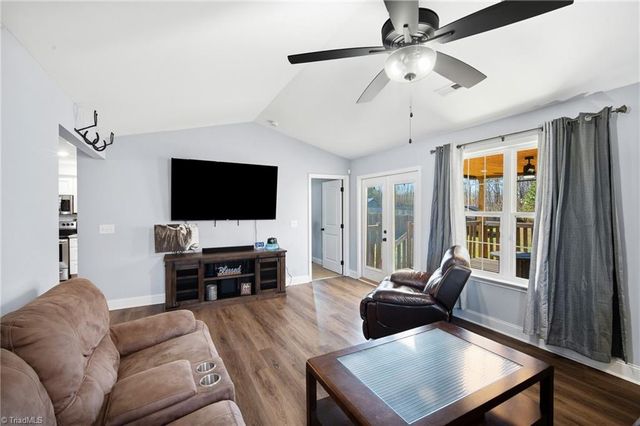 1611 Concrete Works Road, Winston-salem, NC 27107