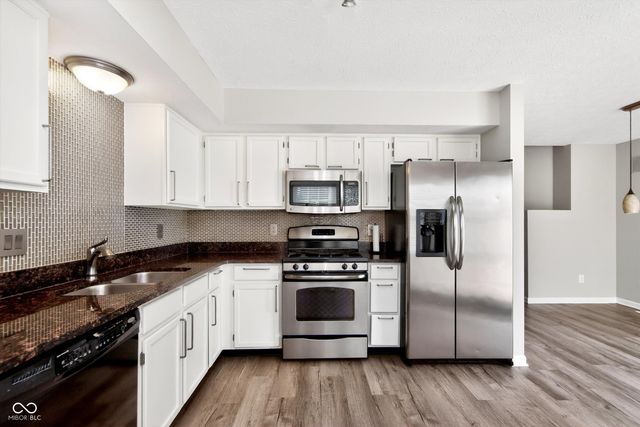 10769 Park Vista Court, Fishers, IN 46037