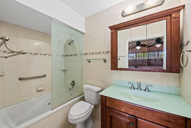 5151 W Oakland Park Boulevard 309, Lauderdale Lakes, FL 33313