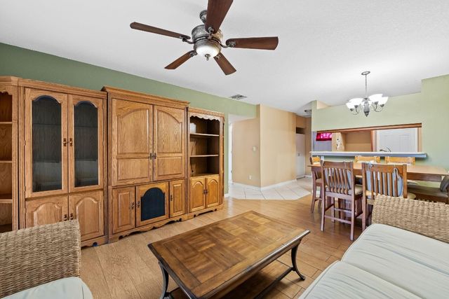 5151 W Oakland Park Boulevard 309, Lauderdale Lakes, FL 33313