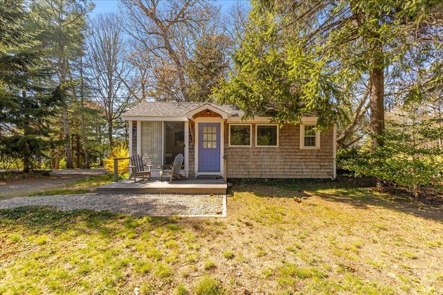 58 Loomis Lane, Centerville, MA 02632