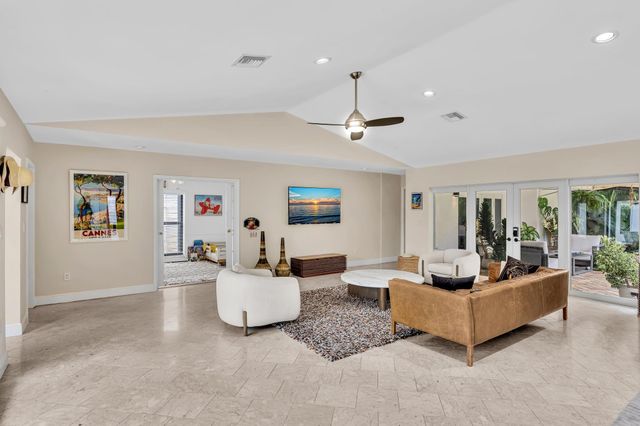 4441 NE 19TH Avenue, Oakland Park, FL 33308