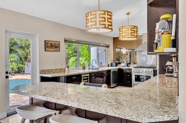 4441 NE 19TH Avenue, Oakland Park, FL 33308