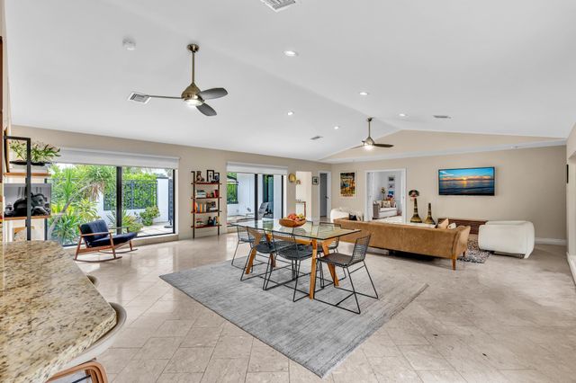 4441 NE 19TH Avenue, Oakland Park, FL 33308