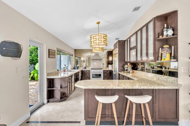 4441 NE 19TH Avenue, Oakland Park, FL 33308