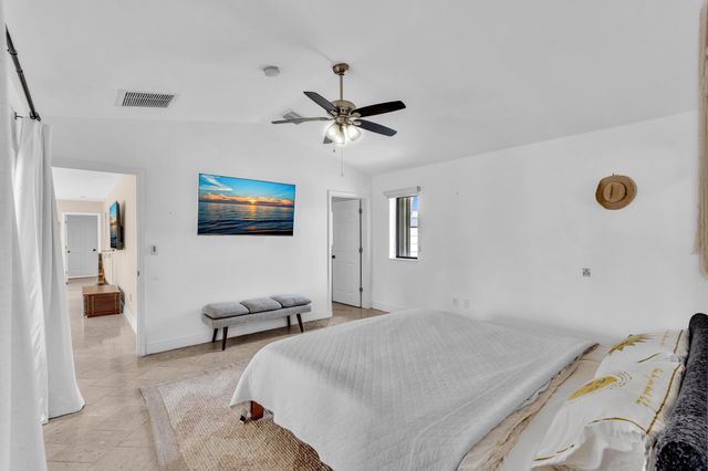 4441 NE 19TH Avenue, Oakland Park, FL 33308