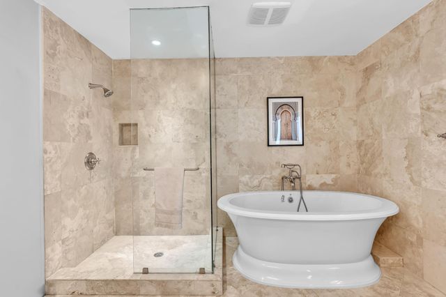 4441 NE 19TH Avenue, Oakland Park, FL 33308