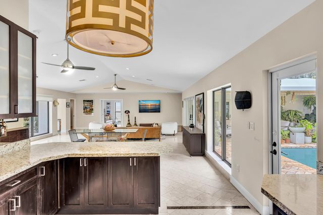 4441 NE 19TH Avenue, Oakland Park, FL 33308