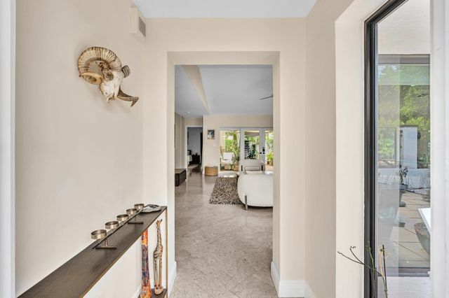 4441 NE 19TH Avenue, Oakland Park, FL 33308
