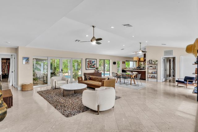 4441 NE 19TH Avenue, Oakland Park, FL 33308