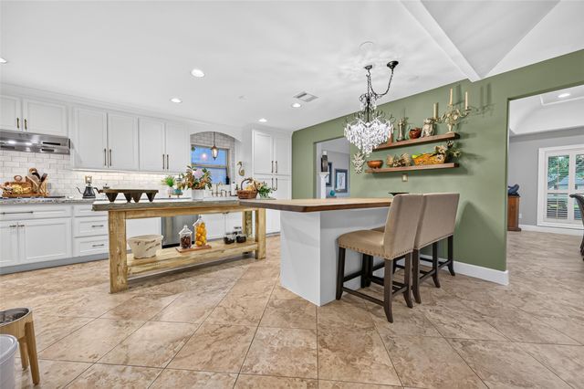 5531 Lymbar Drive, Houston, TX 77096