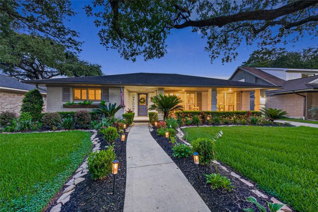 5531 Lymbar Drive, Houston, TX 77096
