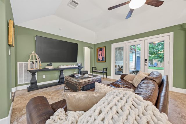 5531 Lymbar Drive, Houston, TX 77096