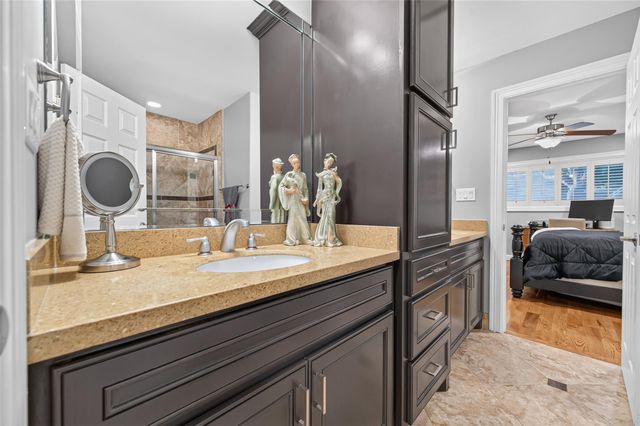 5531 Lymbar Drive, Houston, TX 77096