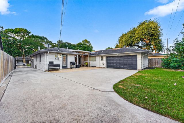 5531 Lymbar Drive, Houston, TX 77096