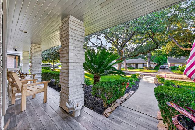 5531 Lymbar Drive, Houston, TX 77096