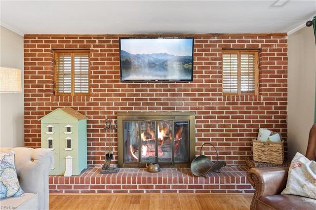 679 Shore DR, Hartfield, VA 23071