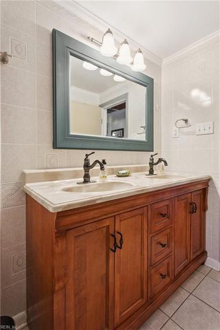 679 Shore DR, Hartfield, VA 23071