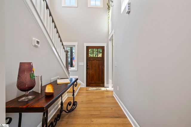 127 W Circle Avenue, Greenville, SC 29607